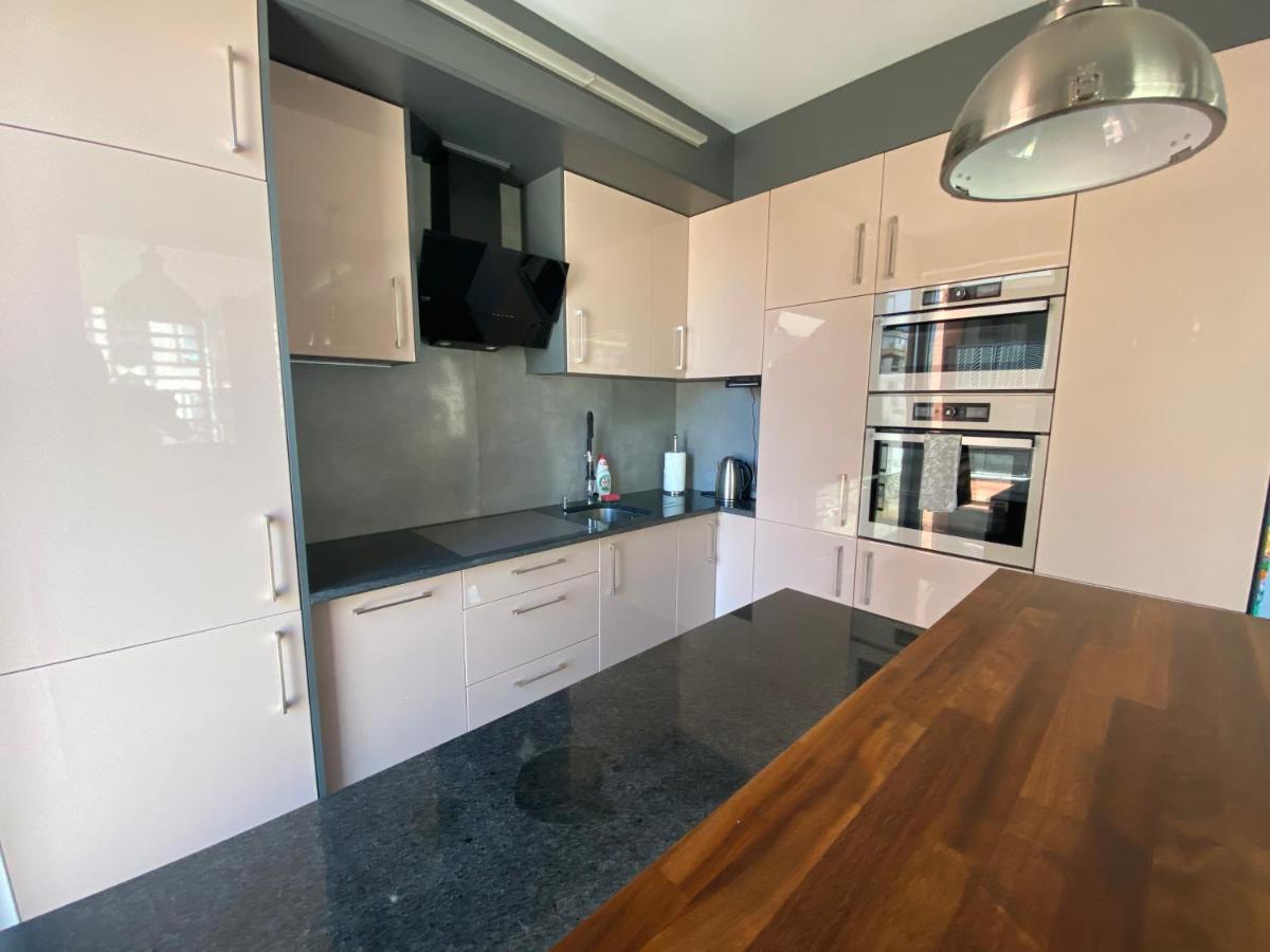 Apartament W Sercu Gdanska Z Parkingiem Podziemnym Luaran gambar