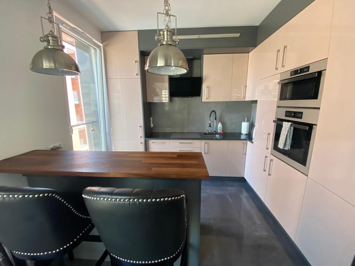 Apartament W Sercu Gdanska Z Parkingiem Podziemnym Luaran gambar
